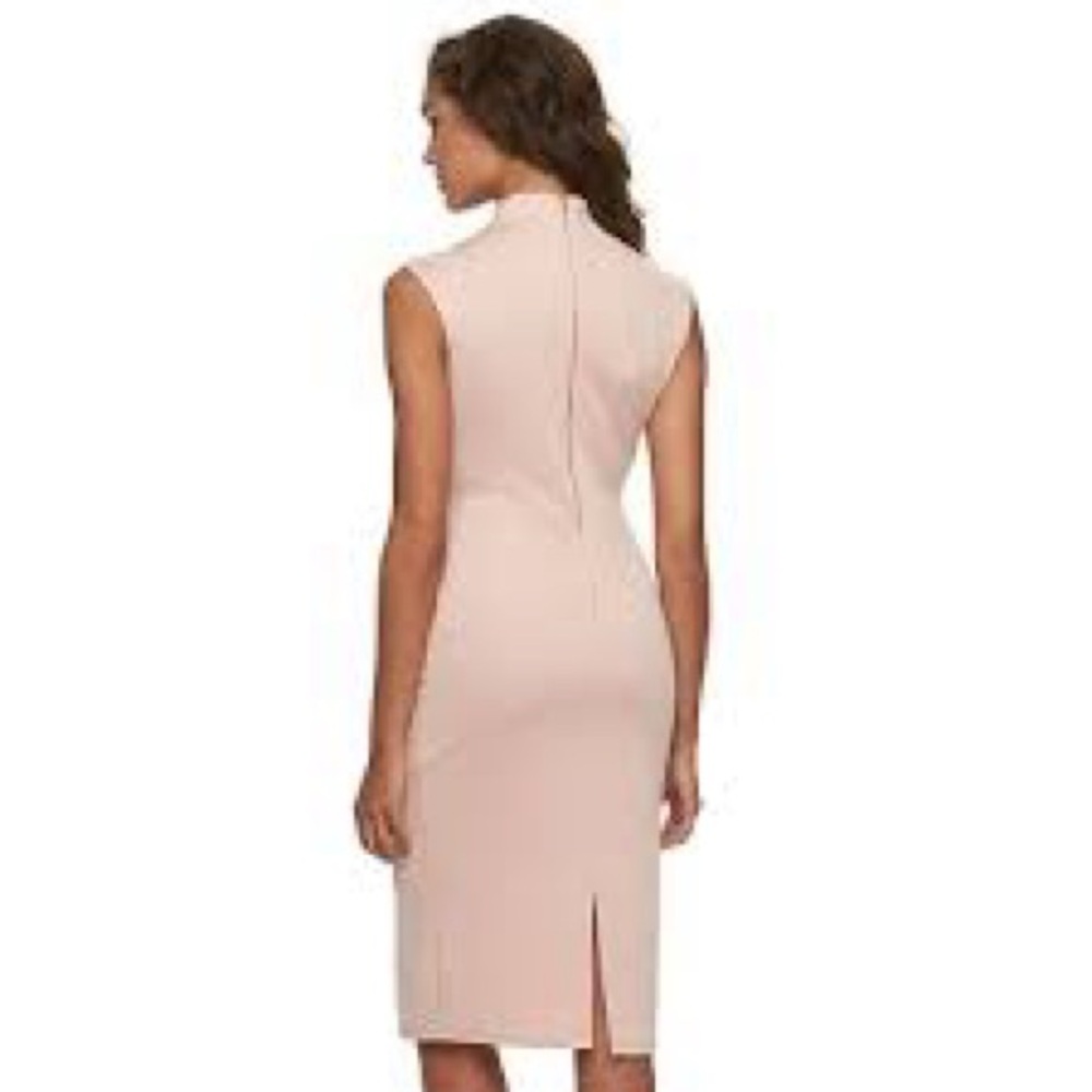 Black almost famous bodycon v-neck sleeveless dress. Small collar. Medium. - Picture 2 of 5